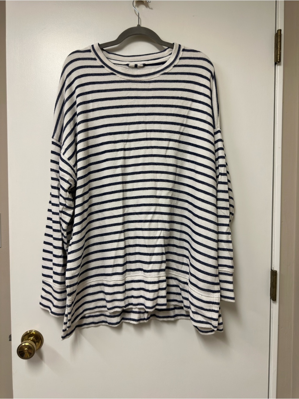 aerie Men's Long-Sleeve Striped Crewneck - White & Navy